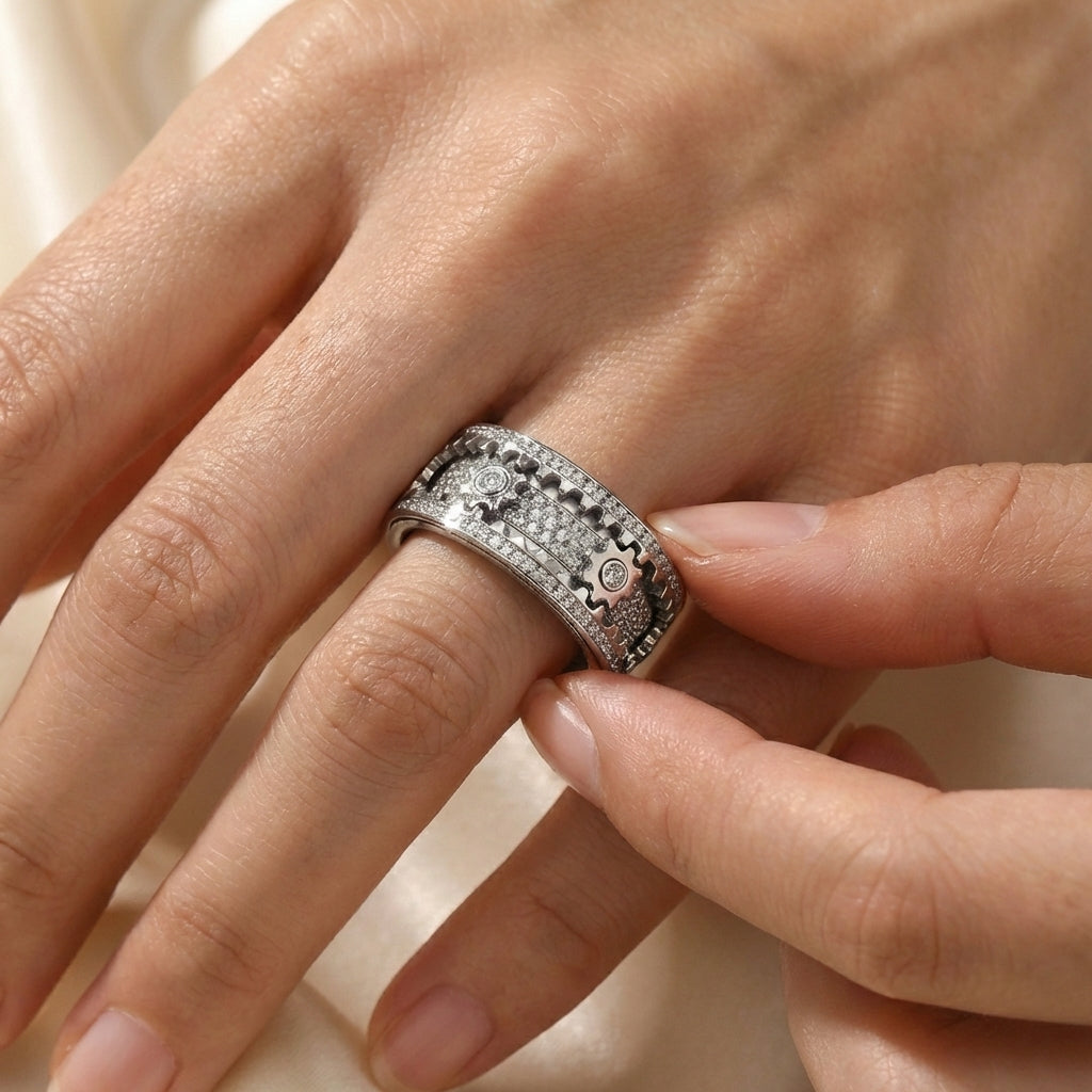 Gearium™ - Rotating Gear Ring